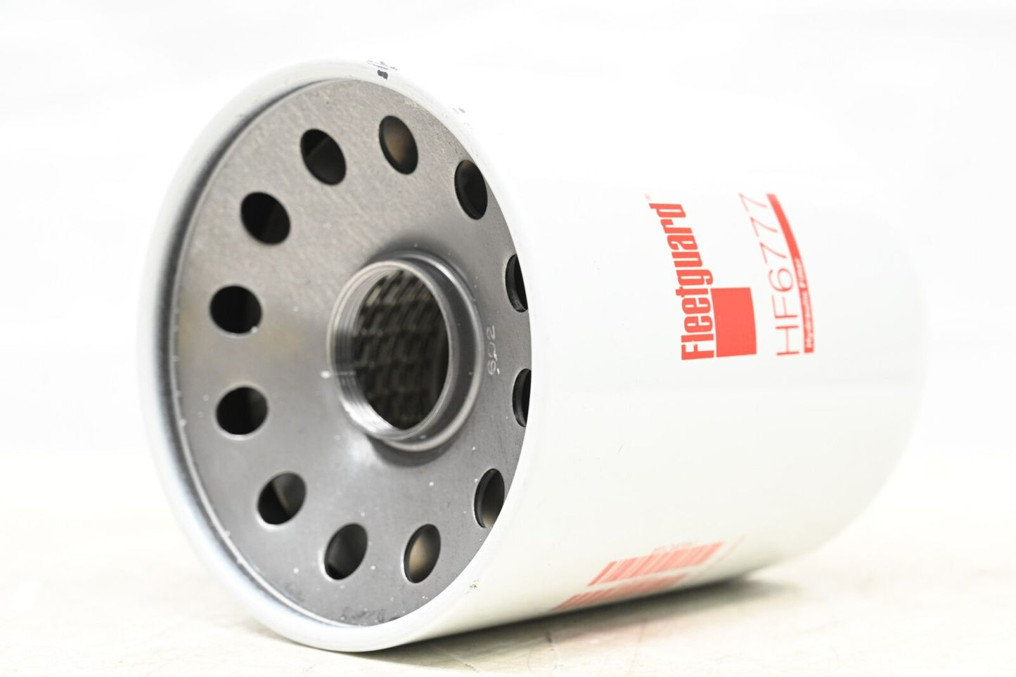 Fleetguard HF6777 Hydraulic Filter