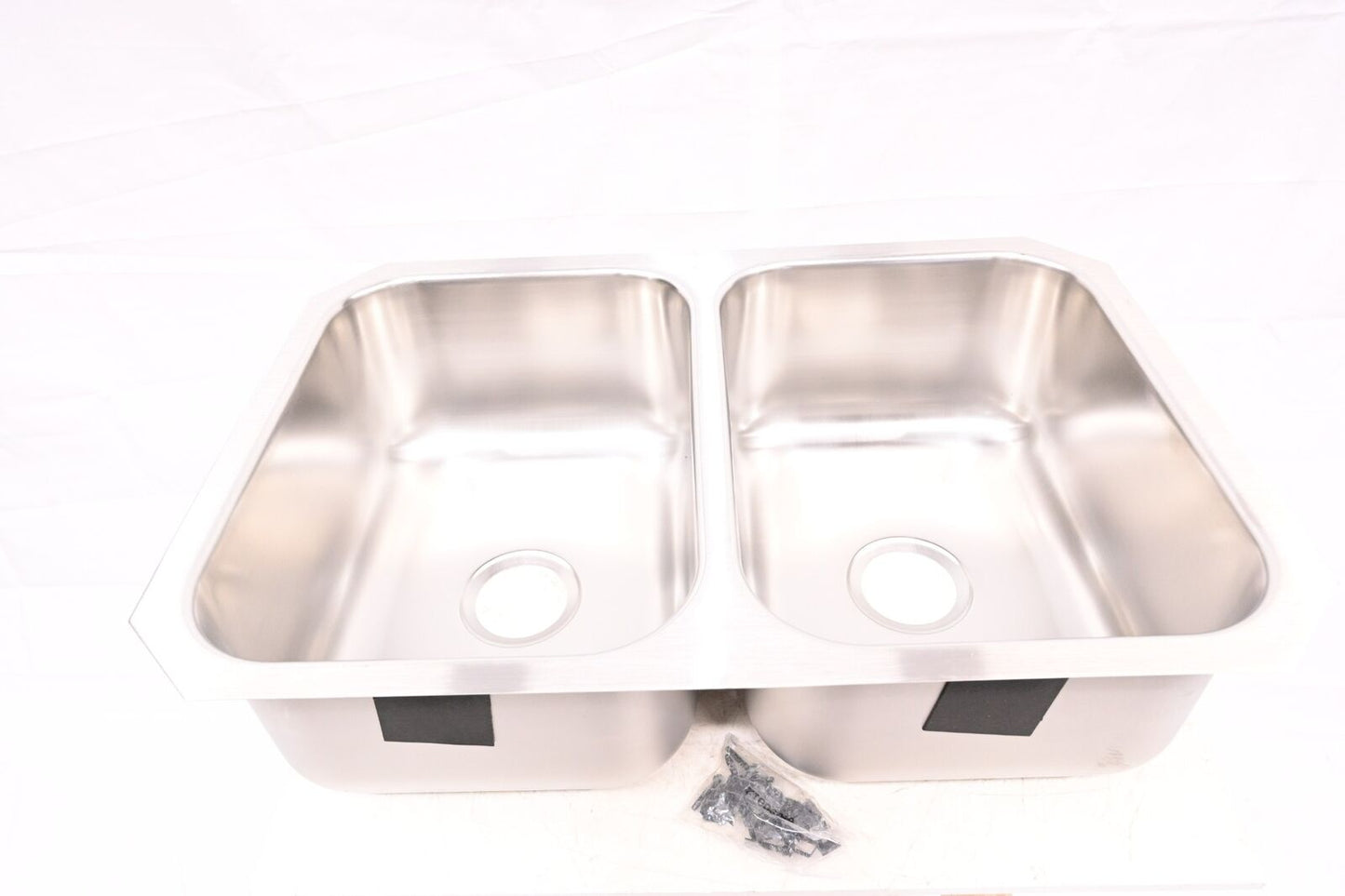 ProFlo PFUC208 Plomosa Undermount Double Basin Stainless Steel Kitchen Sink