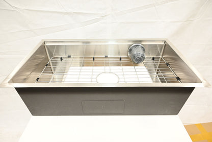 Farmhouse Undermount Kitchen Sink Stainless Steel / Strainer- Drain 33"x19"