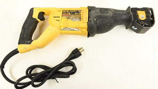 Dewalt DWE305 1-1/8" 12 Amp Corded Variable Speed Reciprocating Saw