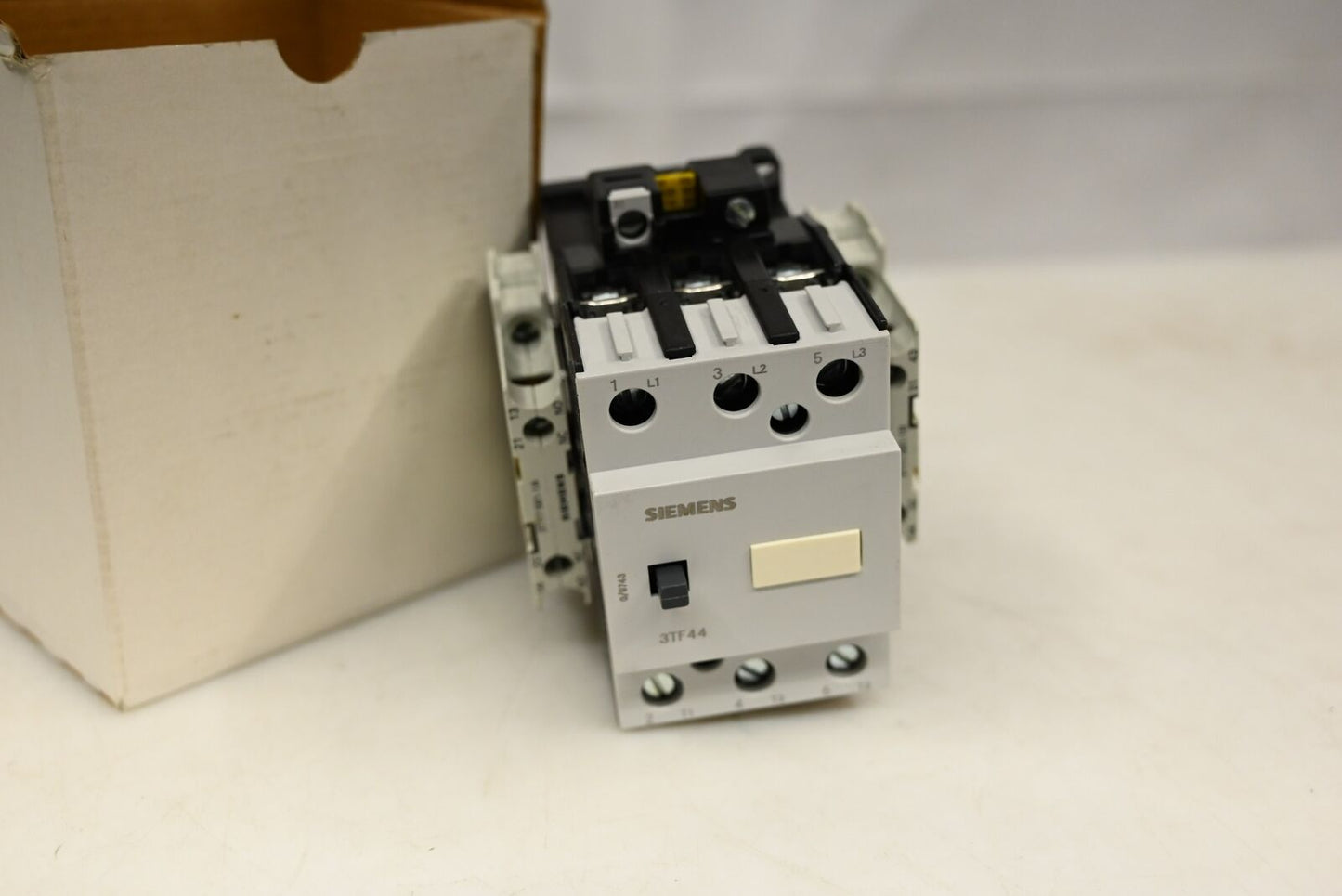 Siemens 3TF4422-0AK6 Motor Controls Contactors