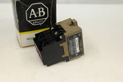 Allen-Bradley 700-P400A4 Control Relay