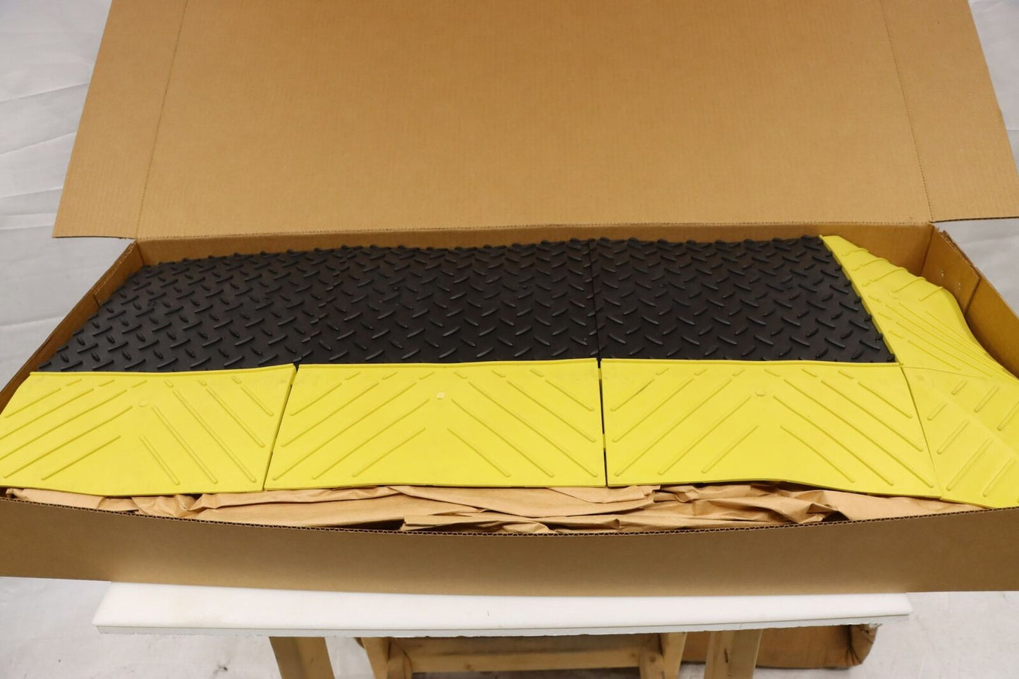 Notrax 621S4272BY Interlocking Antifatigue Mat 6 ft L x 3-1/2 ft W, Black/Yellow