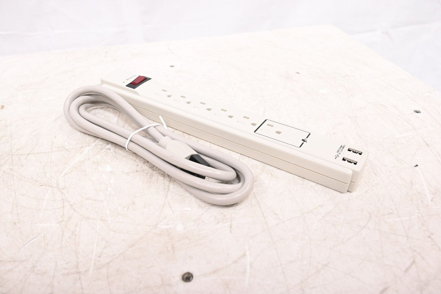 Power First 52NY54 Surge Protector Outlet Strip, 13 in Length, 60 Hz