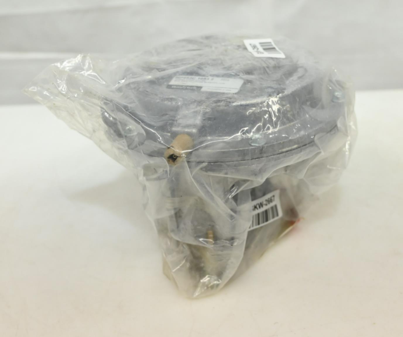 Honeywell MP953C 1083 2 Pneumatic Valve Actuator