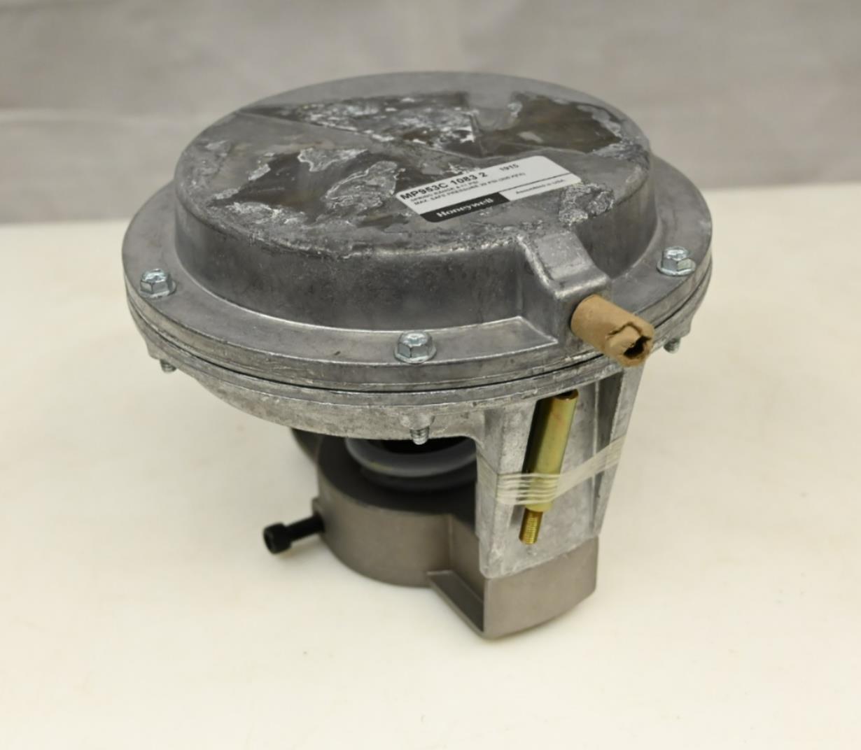 Honeywell MP953C 1083 2 Pneumatic Valve Actuator