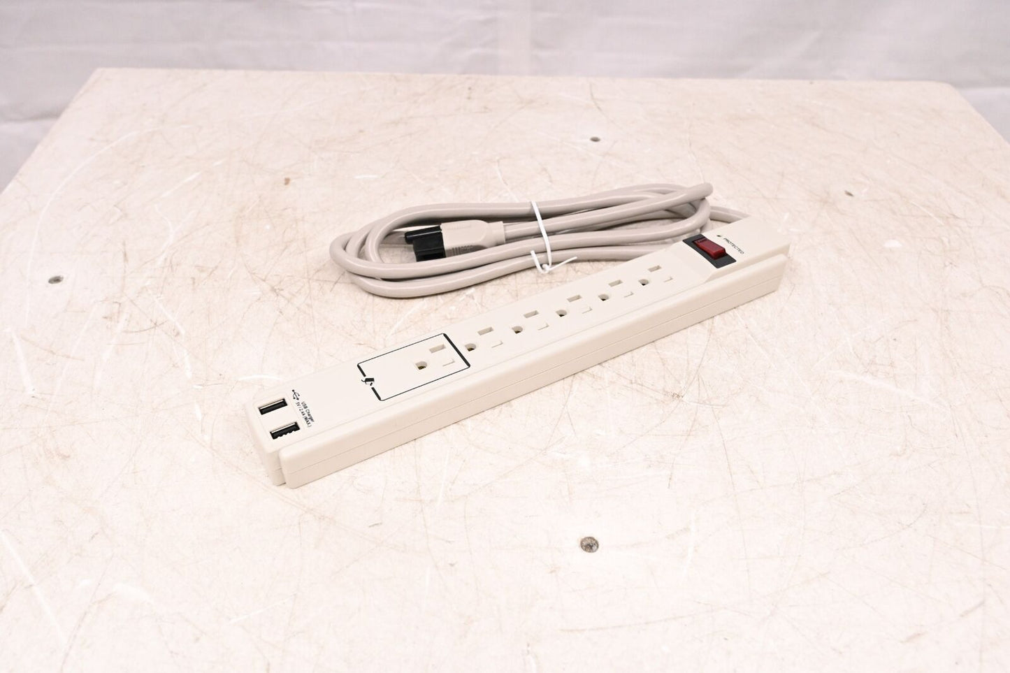 Power First 52NY54 Surge Protector Outlet Strip, 13 in Length, 60 Hz