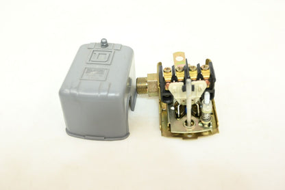 Square D 9036DG2S10 (9036 DG2S10) Float Switch