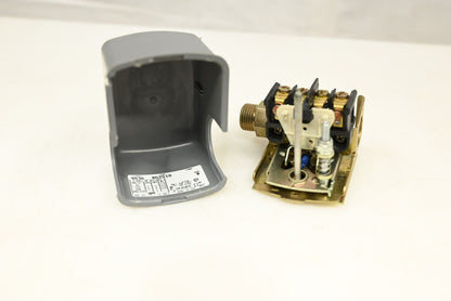 Square D 9036DG2S10 (9036 DG2S10) Float Switch