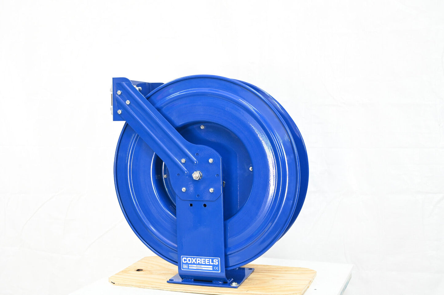 COXREELS Spring Return Hose Reel: 50 ft (1 in I.D.), 1,250 psi Max Op Pressure,