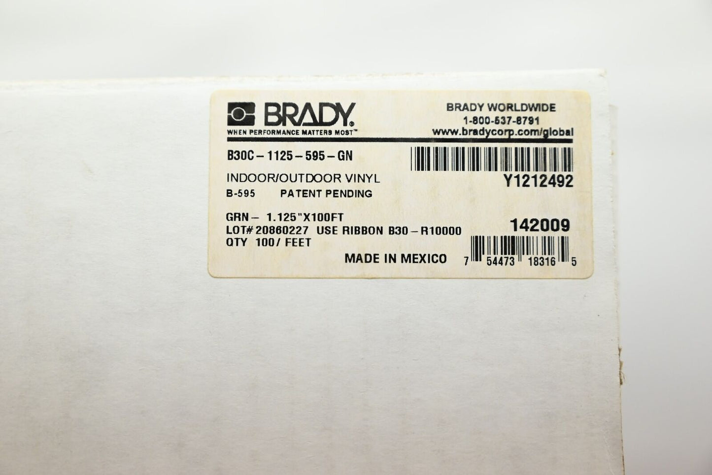 Brady B30C-1125-595-GN Indoor/Outdoor Vinyl Label Tape 1.125" x 100 ft, Green