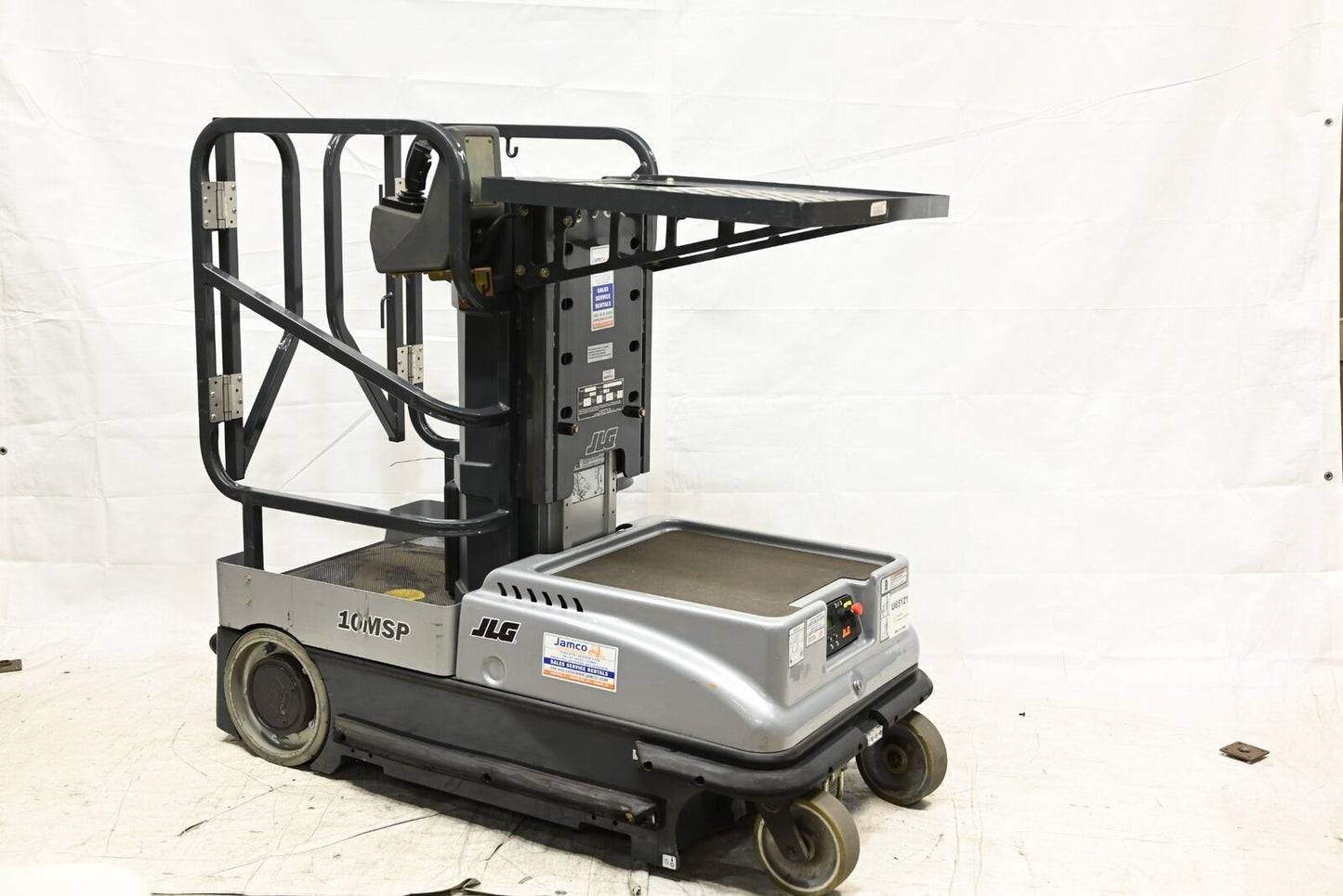 JLG 10MSP Driveable Order Picker