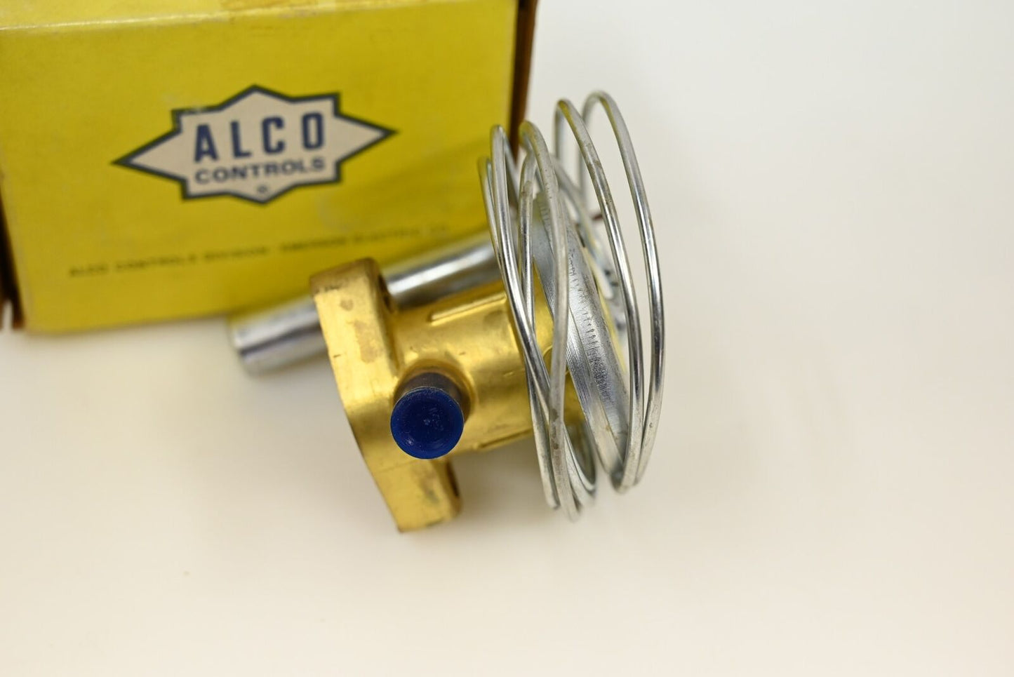 Alco XB-1019 HW-1B Thermo Valve Assembly