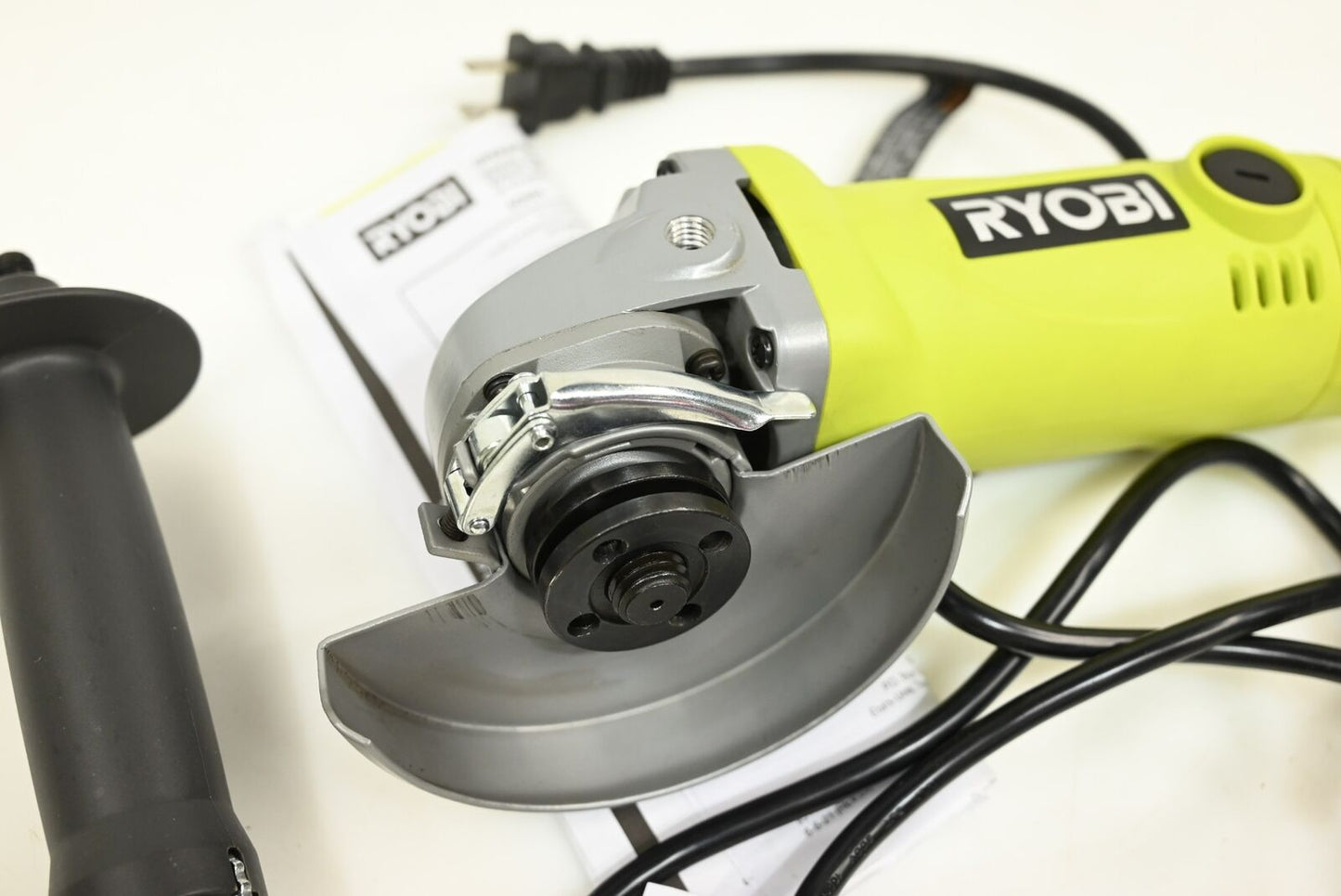 Ryobi AG454 7.5 Amp Corded Angle Grinder (MISSING GRINDING WHEEL)