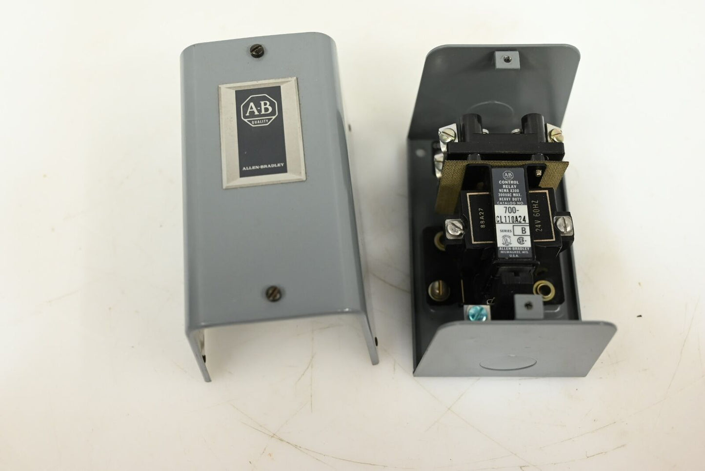 Allen-Bradley 700-C201A1/700-CL110A24 Series B Relay