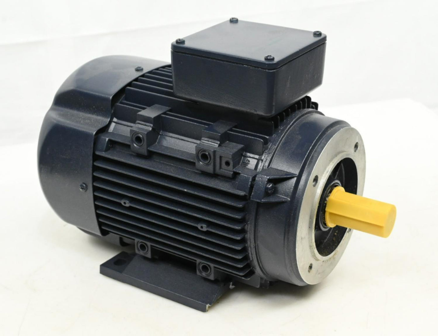 Marathon 090LT34FH6420 Metric Motor, Three Phase, HP 3 (DAMAGED)