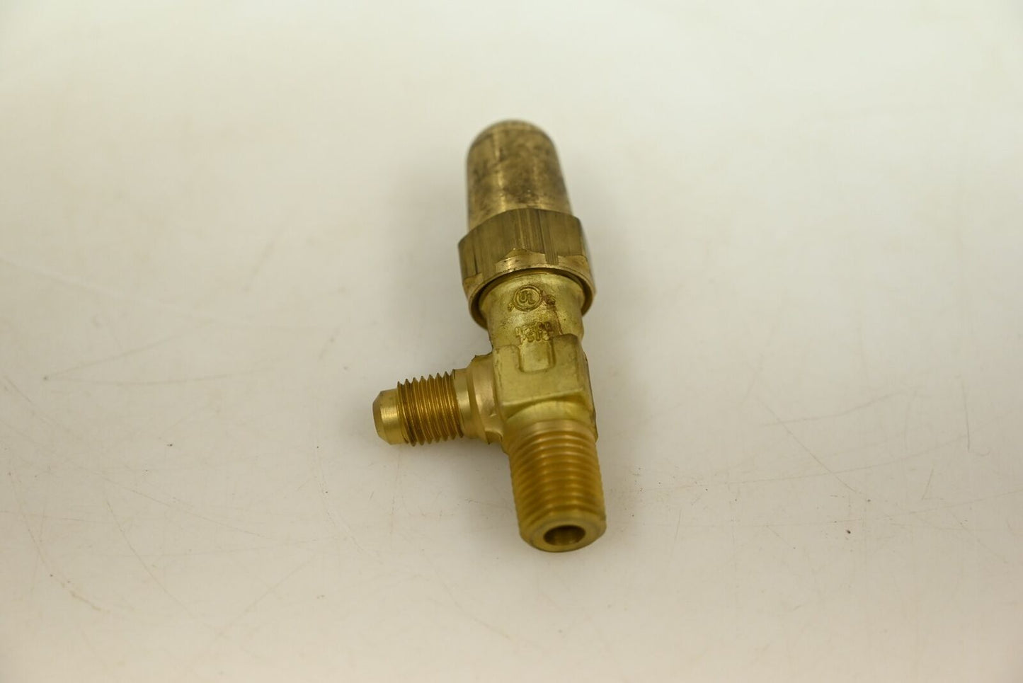 Superior 600A-6B (B12-032) Packed Angel Valve 1/4" N.P x 3/8" SAE