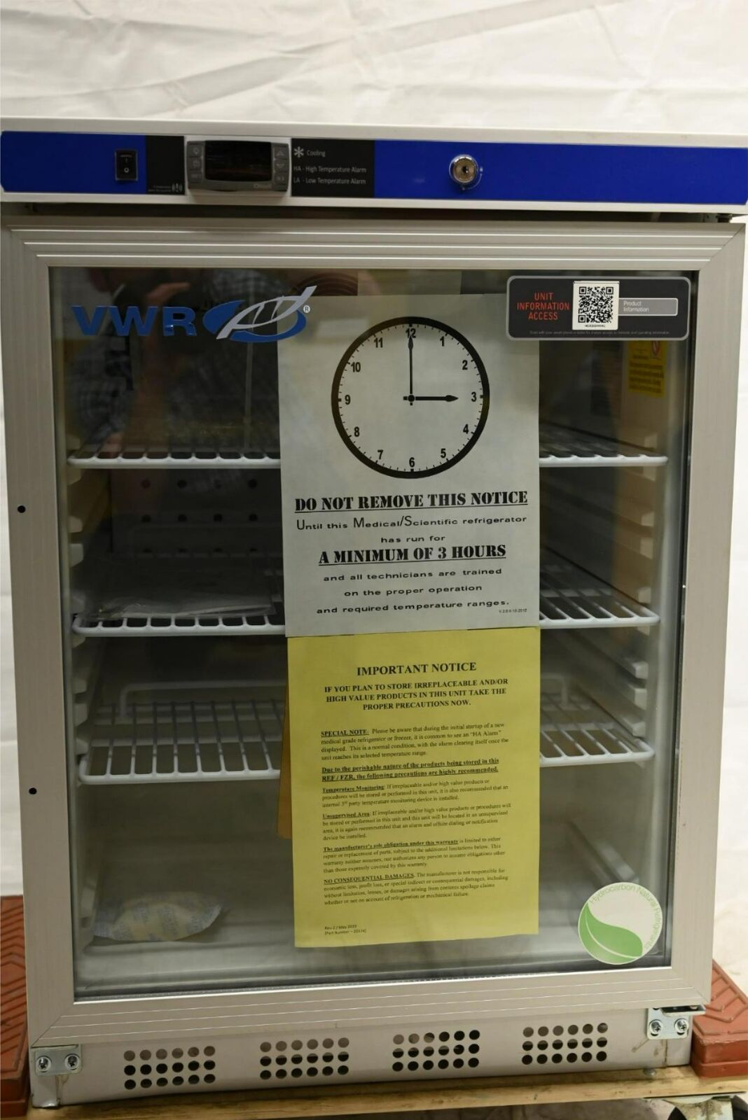 VWR HCUCBI0404G Built In Undercounter Refrigerators w/Natural Refrigerants