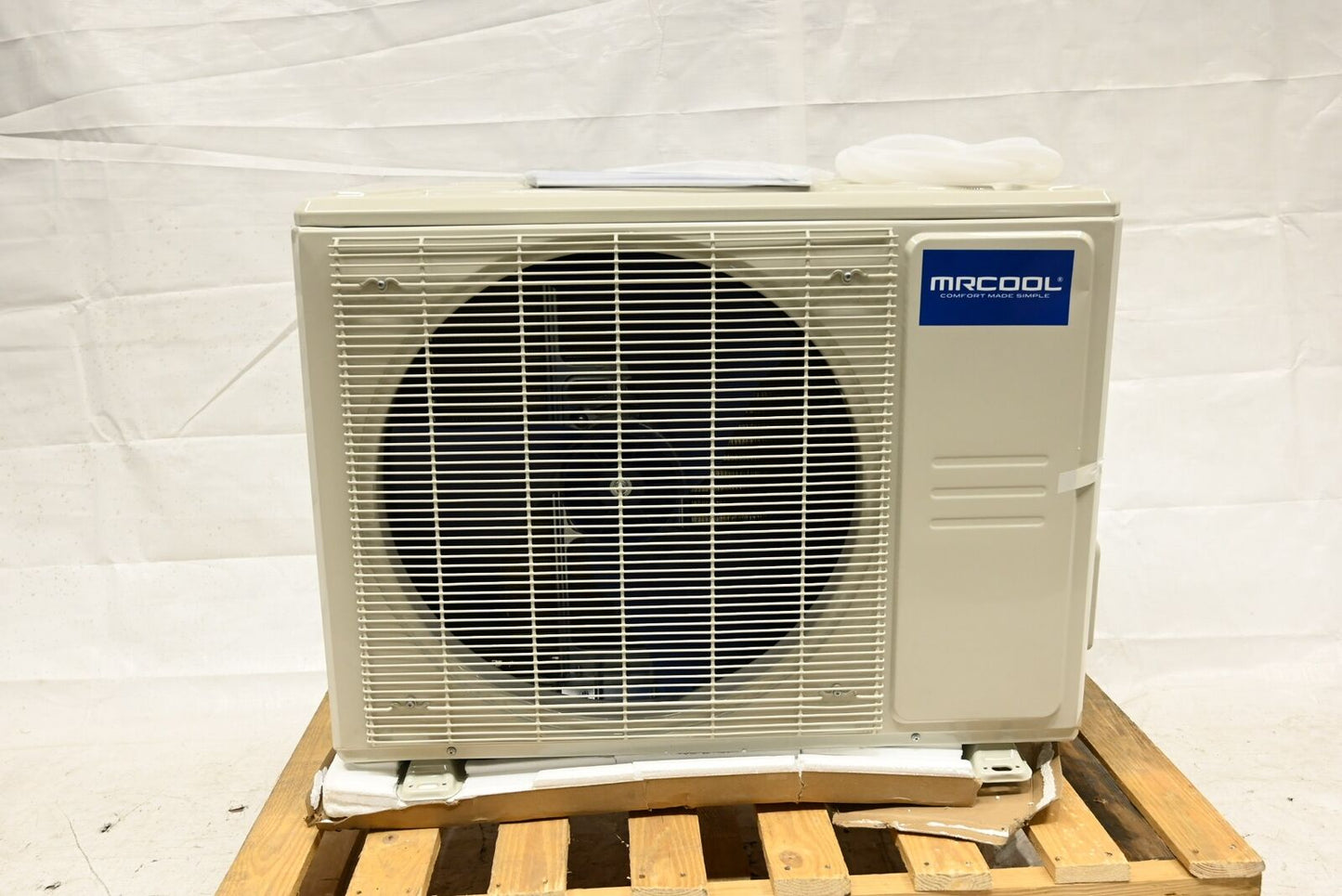 MRCOOL O-HH-18-HP-C-230B Heat Pump Air Conditioner Split Type (OUTDOOR UNIT)