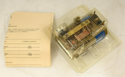 Johson Controls T-4002-203 Pneumatic Thermostat