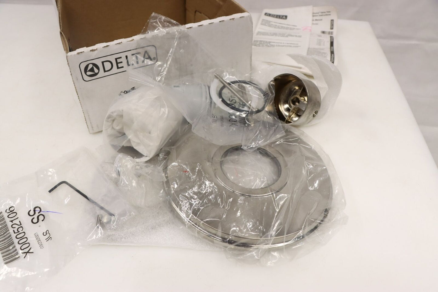 Delta T14048-SS Bowery Valve Trim Only, Brilliance Stainless